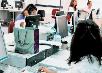 Τι αλλάζει στους μισθούς των Δημοσίων Υπαλλήλων με το «τέλος» της Εισφοράς Αλληλεγγύης