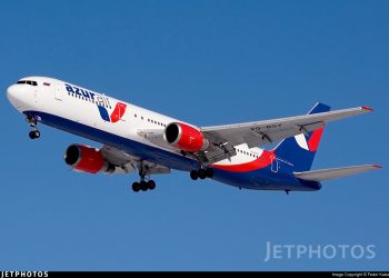 Αναγκαστική προσγείωση Boeing στη Σιβηρία – Σώοι όλοι οι επιβάτες