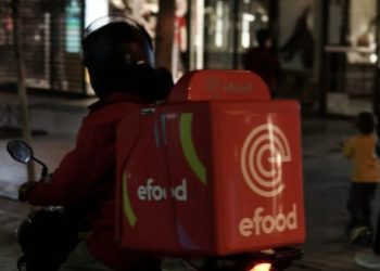 Efood: Νέο μήνυμα στους διανομείς μετά τον σάλο – Δυνατότητα για ανανέωση συμβάσεων
