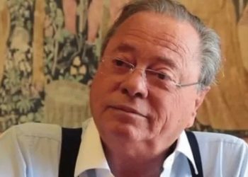 Πέθανε ο Βασίλης Κουρτάκης