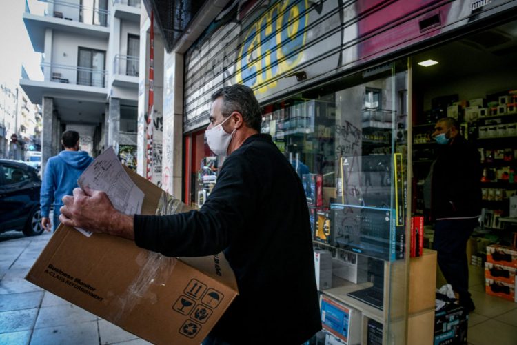 Black Friday ìå åêôÝëåóç ðáñáããåëéþí ìüíï çëåêôñïíéêÜ, óôï êáôÜóôçìá PC BONUS, çëåêôñïíéêþí õðïëïãéóôþí êáé áíáëþóéìùí, óôï êÝíôñï ôçò ÁèÞíáò, ÐáñáóêåõÞ 27 Íïåìâñßïõ 2020 (EUROKINISSI/ÔÁÔÉÁÍÁ ÌÐÏËÁÑÇ)