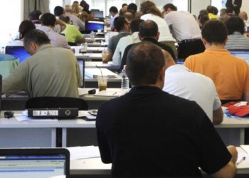 amaklisi-diorismou-dhmosiou-upallhlou