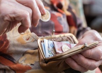 Νέος γύρος πληρωμών προκαταβολών συντάξεων στο τέλος του μηνός