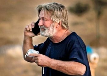 Αλεκ Μπάλντουιν – Πατέρας Χαλίνα Χάτσινς: «Δεν φταίει εκείνος για τον θάνατό της»