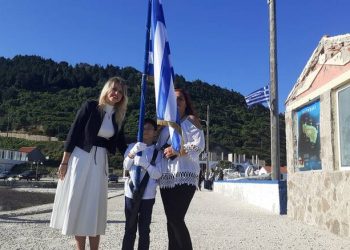 28η Οκτωβρίου: Ο 9χρονος Τάσος παρέλασε μόνος του στο Μαθράκι (VIDEO)