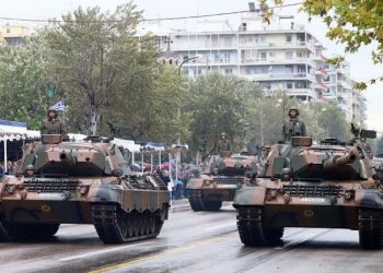 Θεσσαλονίκη: Η στρατιωτική παρέλαση για την εθνική επέτειο (ΔΕΙΤΕ LIVE)