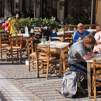 telos-stous-anoixtous-xwrous-tentes