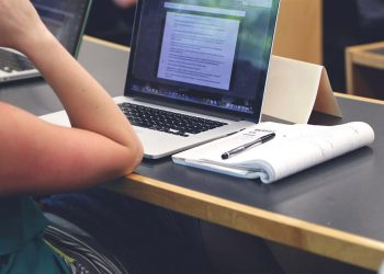 Κακοκαιρία «Μπάλλος»: Τι ισχύει με την τηλεκπαίδευση στα σχολεία