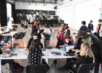 Τρεις μαθητές από 1ο ΓΕΛ Ευόσμου κατέκτησαν πρωτιά στη ρητορική, σε διαγωνισμό