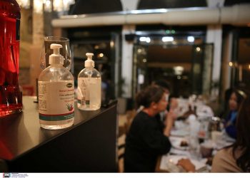 Μέτρα για τους ανεμβολίαστους από το Σάββατο – Τρίτη δόση για τους εμβολιασμένους από την Παρασκευή