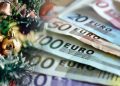 Δώρο Χριστουγέννων 2021: Πώς υπολογίζεται και πότε θα γίνουν οι πληρωμές