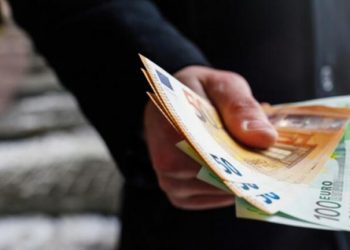 Πρεμιέρα για τη σύμπραξη πιστοποιημένων νομικών και λογιστών για την απονομή συντάξεων