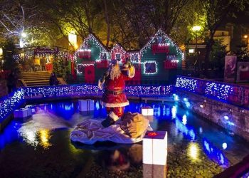 Επιτροπή λοιμωξιολόγων: Μόνο με εμβόλιο επισκέπτες και εργαζόμενοι στα χριστουγεννιάτικα πάρκα