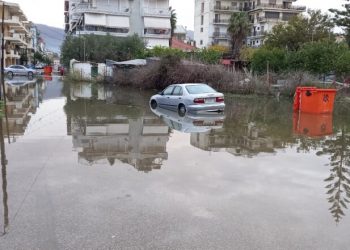 "Πνίγηκε" το Μεσολόγγι –  Μεγάλες ζημιές σε όλη την πόλη (VIDEO)