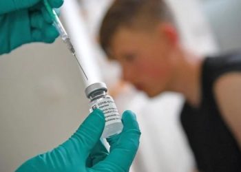 Εμβολιασμοί: Η σειρά των παιδιών – Εξαντλήθηκαν τα ραντεβού, τι ρωτάνε οι γονείς