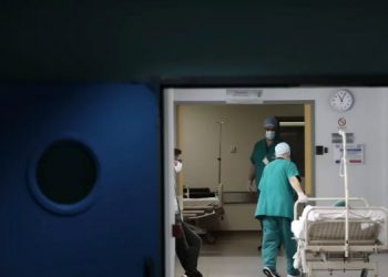 Κορωνοϊός: Το 82% των θυμάτων είναι ανεμβολίαστοι άνω των 65 ετών