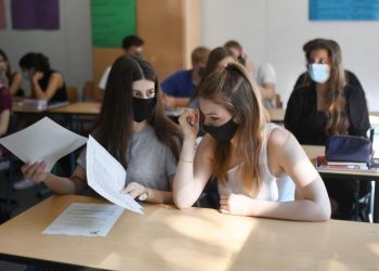 egkuklios-gia-ekpaideutiko-programma-se-gymnasia