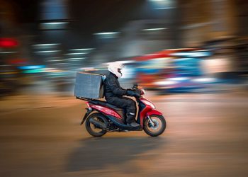 Σέρρες: Άγριος ξυλοδαρμός διανομέων από άτομα που δεν ήθελαν να πληρώσουν