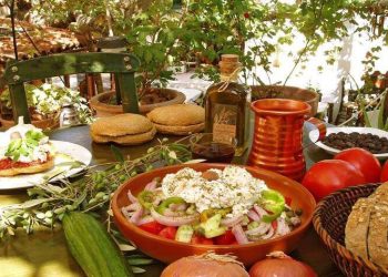 ΥπΑΑΤ – Η κρητική γαστρονομία είναι η «μαγιά» της ελληνικής διατροφής