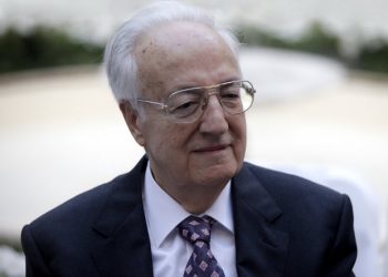 Στη εντατική λόγω αναπνευστικής ανεπάρκειας ο Χρήστος Σαρτζετάκης