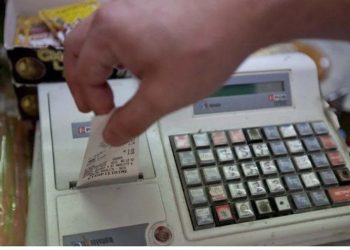 «Οροφή» στα πρόστιμα για ταμειακές βάζει το ΥΠΟΙΚ – Τι αναφέρει η σχετική τροπολογία