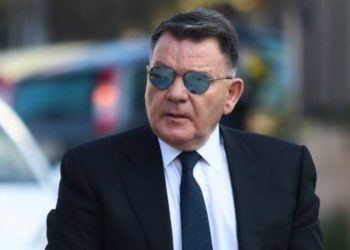 kougias-osoi-paroun-ta-2000-eurw-den-mporoun