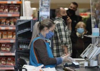 Ο χιονιάς φέρνει νέες ανατιμήσεις στην αγορά