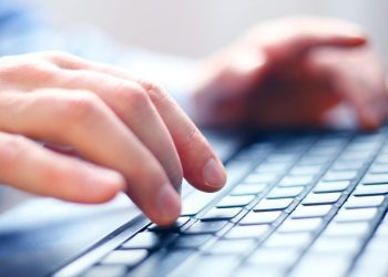 «Στα θρανία» οι δημόσιοι υπάλληλοι: Συνεχίζεται η επιμόρφωση