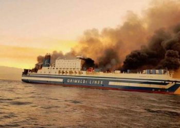 Πυρκαγιά σε πλοίο: Τουλάχιστον 278 διασωθέντες – 11 οι αγνοούμενοι