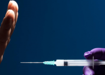 Πότε θα αρθούν τα μέτρα για ανεμβολίαστους – Τι είπε ο Πλεύρης