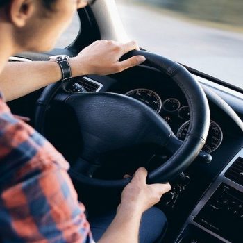 diplwmta-odhghshs-parateinetai-h-isxus