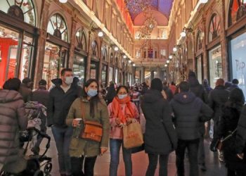 Μαγιορκίνης: Προτεραιότητα η χαλάρωση μέτρων στους εμβολιασμένους