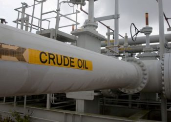 Πάνω από τα 100 δολάρια το πετρέλαιο