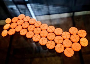 Χάπια ιωδίου: Τι είναι και γιατί ξεπουλούν στην Ευρώπη