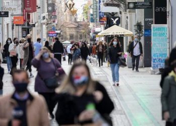 Παυλάκης: Νέο πανδημικό κύμα ακόμα και μέσα στο καλοκαίρι