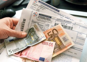 Σκρέκας: Η επιδότηση για τους λογαριασμούς ρεύματος θα αφορά όλες τις πρώτες κατοικίες