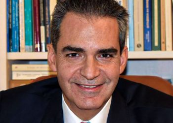 Θετικός στον κορωνοϊό ο υφυπουργός Παιδείας, Άγγελος Συρίγος