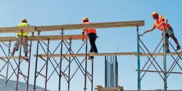 Δυναμική η οικοδομική δραστηριότητα παρά τις ανατιμήσεις των υλικών – Υπεγραφη η κλαδική συμβαση