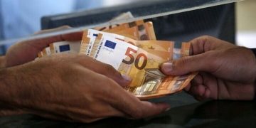 Έρχεται η τριπλή αύξηση στις συντάξεις