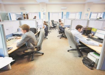 Νέο σύστημα αξιολόγησης στο Δημόσιο: Τι προβλέπεται για μπόνους παραγωγικότητας και νέο πλαίσιο δεξιοτήτων