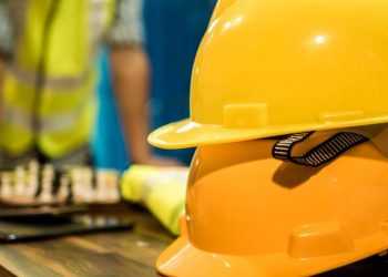 Ηράκλειο: Καταγγέλλουν απόλυση μηχανικού χωρίς να πληρωθεί τα δεδουλευμένα