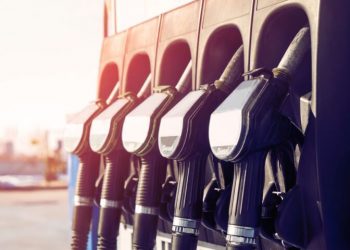 Καύσιμα: Πόσα πληρώνουμε σε φόρους – Ποια είναι τα σχέδια της κυβέρνησης