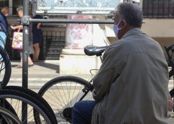 Δ. Μπούρλος: «Αγκάθι» η μείωση 30% στις συντάξεις των απασχολούμενων συνταξιούχων