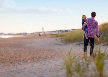 Επίδομα παιδιού: Κλείνει προσωρινά σήμερα η πλατφόρμα αιτήσεων Α21