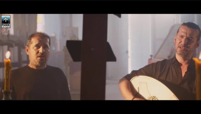 Σασμός: Το νέο τραγούδι από τα «Στρατάκια» (VIDEO)