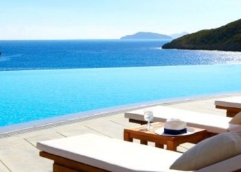 Έρευνα: Πάνω από 200 ξενοδοχειακές μονάδες και τουριστικά καταλύματα προς πώληση τις τελευταίες 30 ημέρες