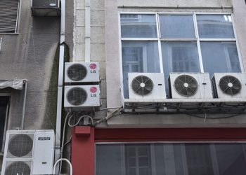 Σχέδιο «Θερμοστάτης»: Υπεγράφη η ΚΥΑ για τα μέτρα εξοικονόμησης ενέργειας στο Δημόσιο