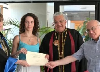 Φοιτήτρια έγραψε ιστορία στη Σχολή Θετικών Επιστημών του ΑΠΘ – Αποφοίτησε με Άριστα, 10