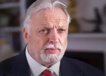 Ετοιμάζει πρόταση για την αγορά της Μάντσεστερ Γιουνάιτεντ ο πρώην διευθυντής της!