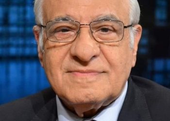 Πέθανε ο Διονύσης Σιμόπουλος, ο εμβληματικός διευθυντής του Πλανηταρίου του Ιδρύματος Ευγενίδου